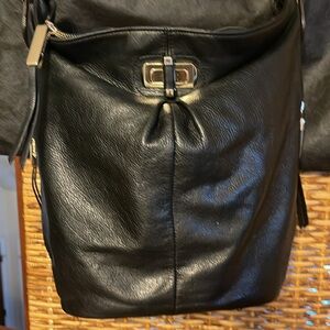 🦋 Bruce Makowski Leather Shoulder Bucket Bag